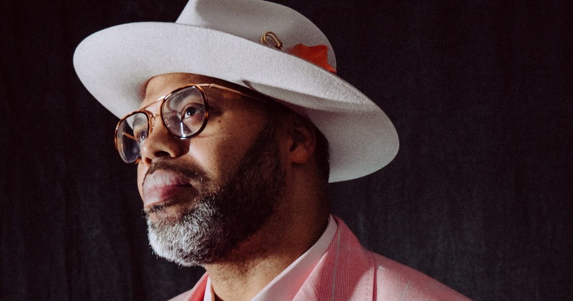 R&B singer Eric Roberson releases new single “Mask”